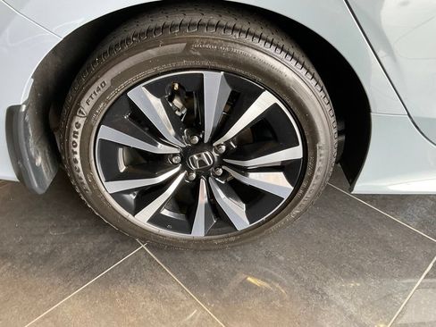 Used 2023 Honda Civic EX image 8