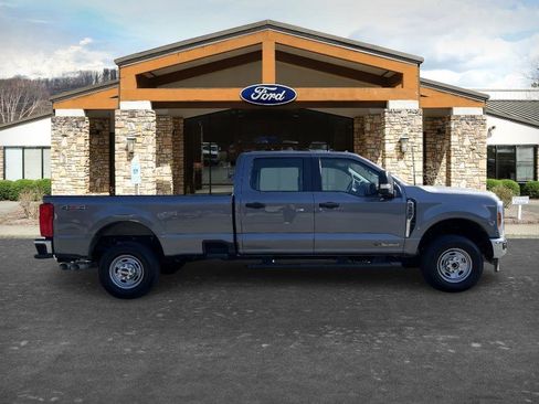 Used 2024 Ford F350 XL image 4