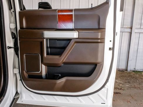 Used 2020 Ford F350 King Ranch w/ King Ranch Ultimate Package AWD/4WD image 46