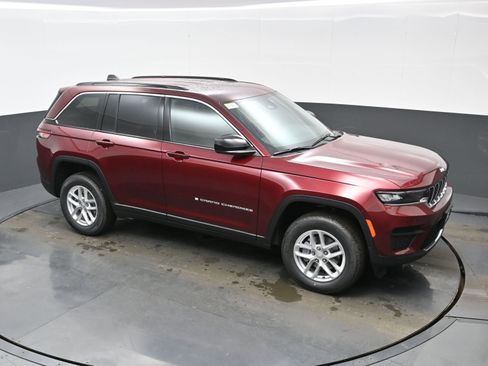 New 2026 Jeep Grand Cherokee Laredo image 24