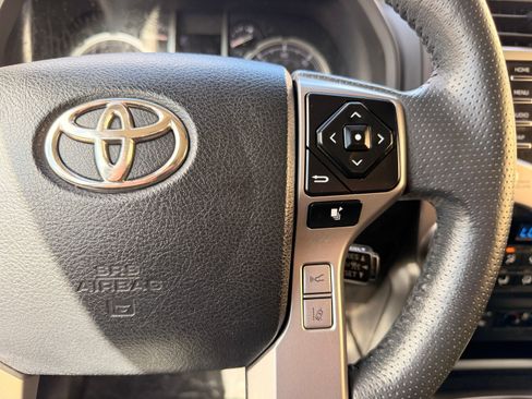 Used 2021 Toyota 4Runner Limited AWD/4WD image 33