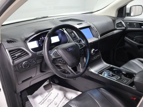 Used 2020 Ford Edge Titanium w/ Class II Trailer Tow Package AWD/4WD image 17