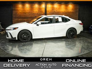 Used 2025 Toyota Camry SE w/ Multimedia Upgrade Package video 1