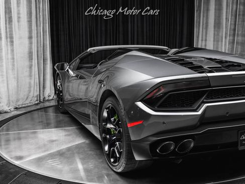 Used 2019 Lamborghini Huracan LP 580-2 RWD image 34