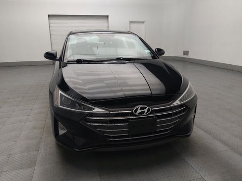 Used 2019 Hyundai Elantra SE image 14