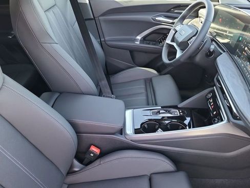 New 2025 Audi Q5 Premium Plus image 17