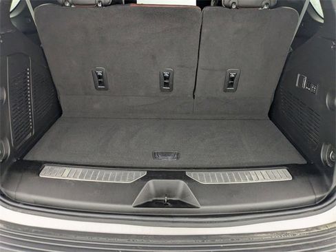 Used 2023 GMC Yukon Denali Ultimate image 34