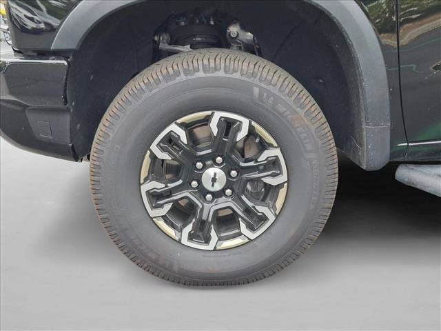Used 2024 Chevrolet Silverado 1500 ZR2 w/ Technology Package AWD/4WD image 16