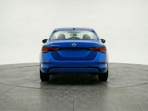 Used 2025 Nissan Sentra SV image 7