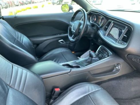 Used 2018 Dodge Challenger R/T RWD image 24