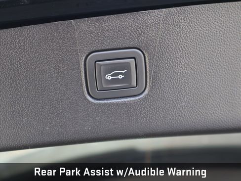 Used 2024 Chevrolet Blazer LT image 19