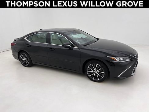 Certified 2022 Lexus ES 350 w/ Premium Package image 1
