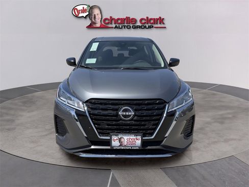 New 2025 Nissan Kicks Play S image 9