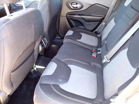 Used 2015 Jeep Cherokee Sport AWD/4WD image 9