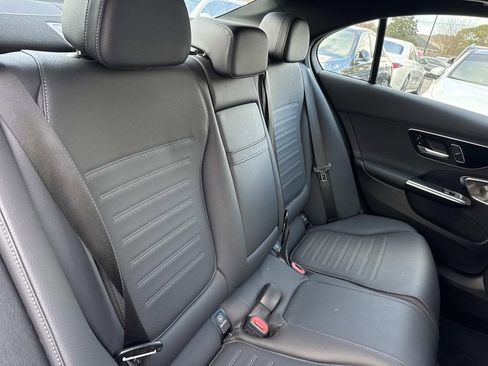Used 2024 Mercedes-Benz C 300 Sedan image 9