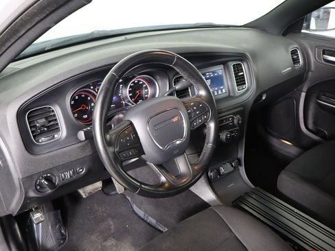 Used 2020 Dodge Charger Police image 17