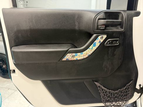 Used 2013 Jeep Wrangler Sport image 13