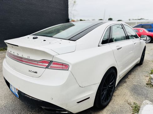 Used 2015 Lincoln MKZ AWD w/ Equipment Group 101A Select image 4
