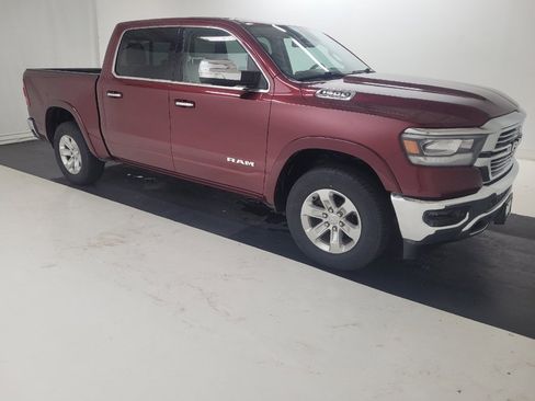 Used 2020 RAM 1500 Laramie AWD/4WD image 11
