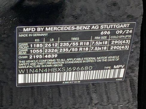 Certified 2025 Mercedes-Benz GLA 250 4MATIC image 27
