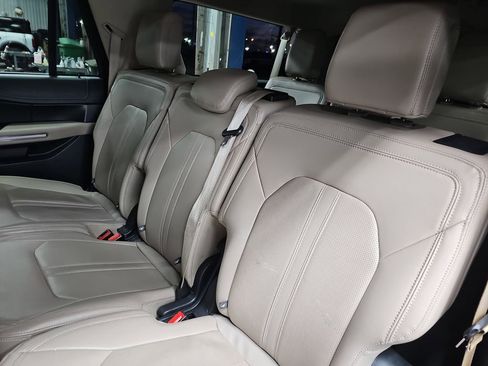 Used 2024 Ford Expedition Max Limited AWD/4WD image 14