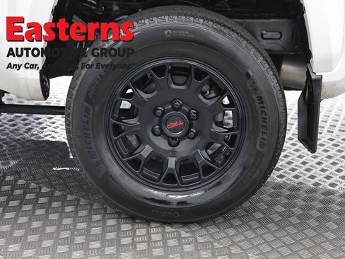 Used 2024 Toyota Tacoma TRD Sport w/ TRD Sport Upgrade Package AWD/4WD image 37