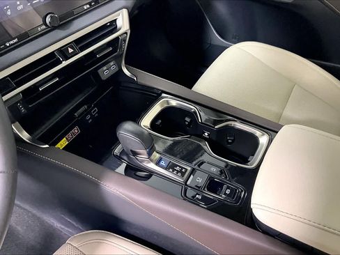 Used 2024 Lexus RX 350 FWD w/ Technology Package image 15