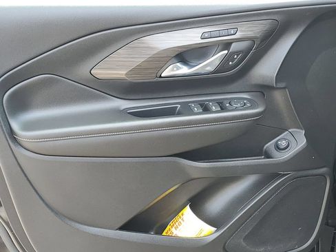 Used 2023 GMC Terrain SLT w/ LPO, Floor Liner Package FWD image 22