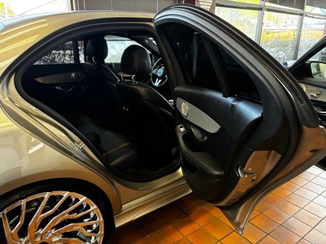 Used 2019 Mercedes-Benz C 300 4MATIC Sedan image 29