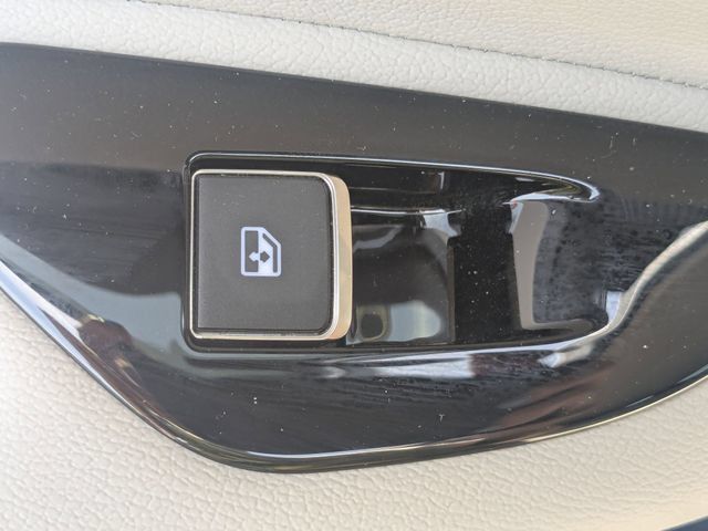 Used 2025 Nissan Murano SL AWD/4WD image 26