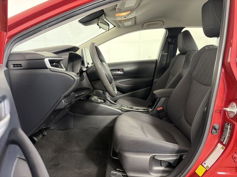 Used 2020 Toyota Corolla LE FWD image 6