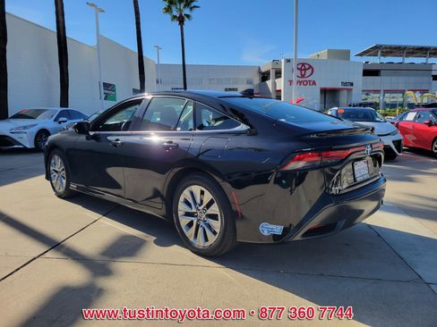 Certified 2021 Toyota Mirai XLE w/ Advanced Technology Package image 5