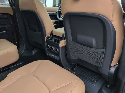 New 2026 Land Rover Defender 130 X-Dynamic SE AWD/4WD image 18