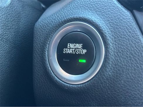 Used 2020 Buick Envision Essence image 29