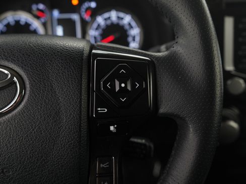 Used 2022 Toyota 4Runner TRD Off-Road Premium image 21