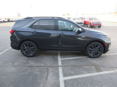 Used 2022 Chevrolet Equinox RS image 6