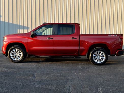 Used 2022 Chevrolet Silverado 1500 Custom w/ LPO, Dark Essentials Package image 5