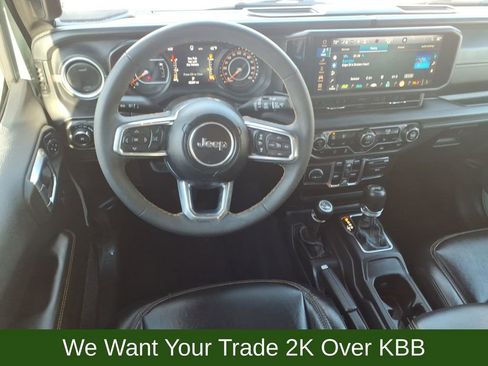 Used 2024 Jeep Wrangler Sahara image 12