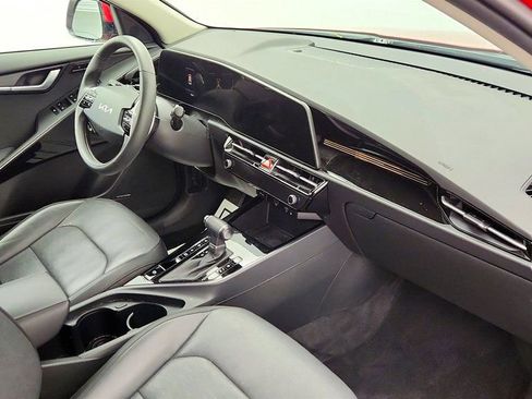 Used 2023 Kia Niro image 26