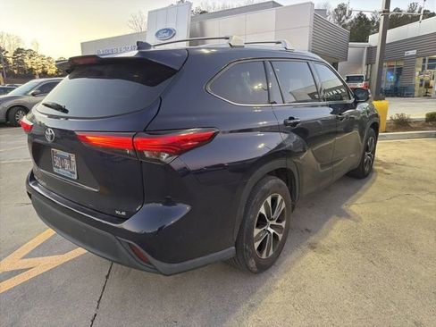 Used 2020 Toyota Highlander XLE image 22