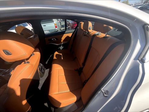 Used 2024 BMW 330i xDrive Sedan w/ Premium Package image 27