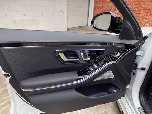 New 2025 Mercedes-Benz S 580 4MATIC Sedan image 10