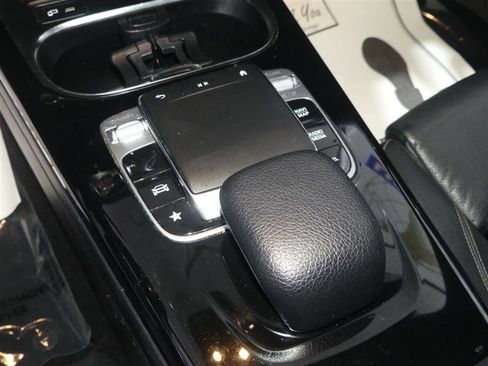 Used 2020 Mercedes-Benz CLA 250 4MATIC image 39