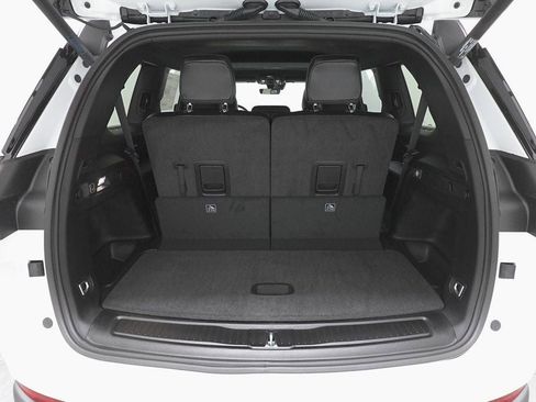 New 2025 Jeep Grand Cherokee L Altitude image 26