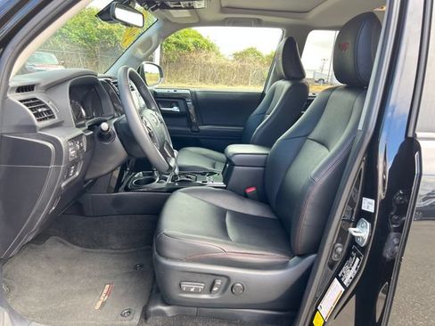 Used 2021 Toyota 4Runner TRD Off-Road Premium w/ Moonroof Package AWD/4WD image 15
