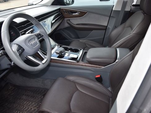 Used 2024 Audi Q8 Prestige AWD/4WD image 10