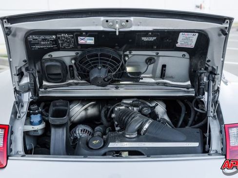 Used 2005 Porsche 911 Carrera S image 22