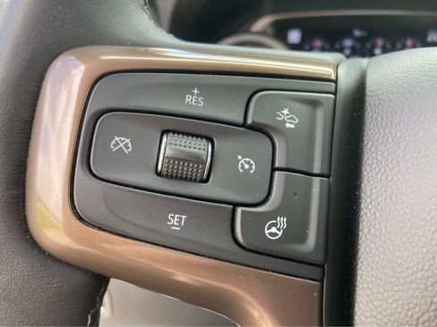 Used 2022 Chevrolet Silverado 2500 High Country AWD/4WD image 21