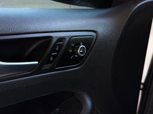 Used 2013 Volkswagen Jetta TDI FWD image 34