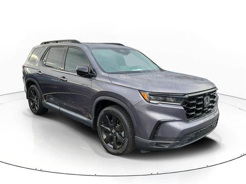 Certified 2025 Honda Pilot Black Edition image 1